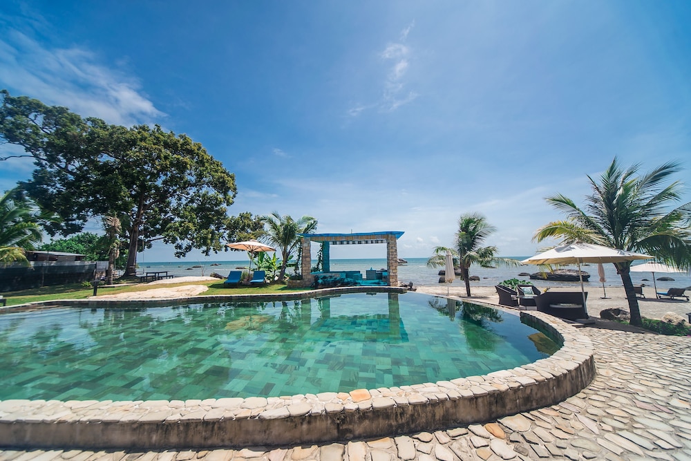 Rocks Beach Boutique Phu Quoc