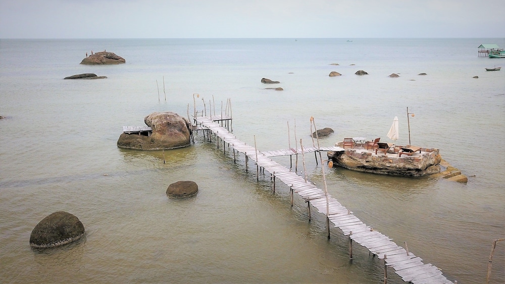 Rocks Beach Boutique Phu Quoc