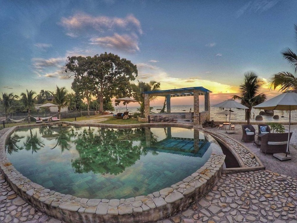 Rocks Beach Boutique Phu Quoc
