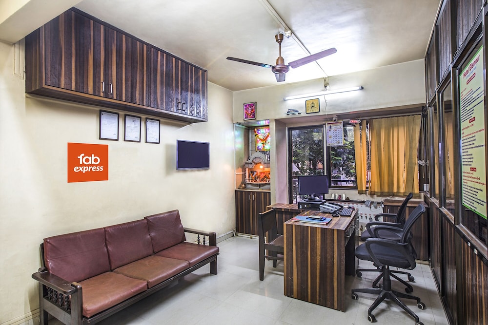 Fabexpress Sprinng Inn Kandivali
