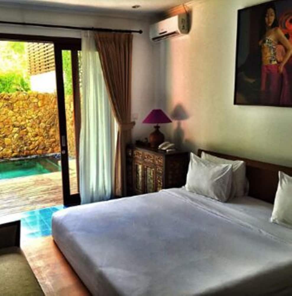 Aqua Octaviana Bali Villa