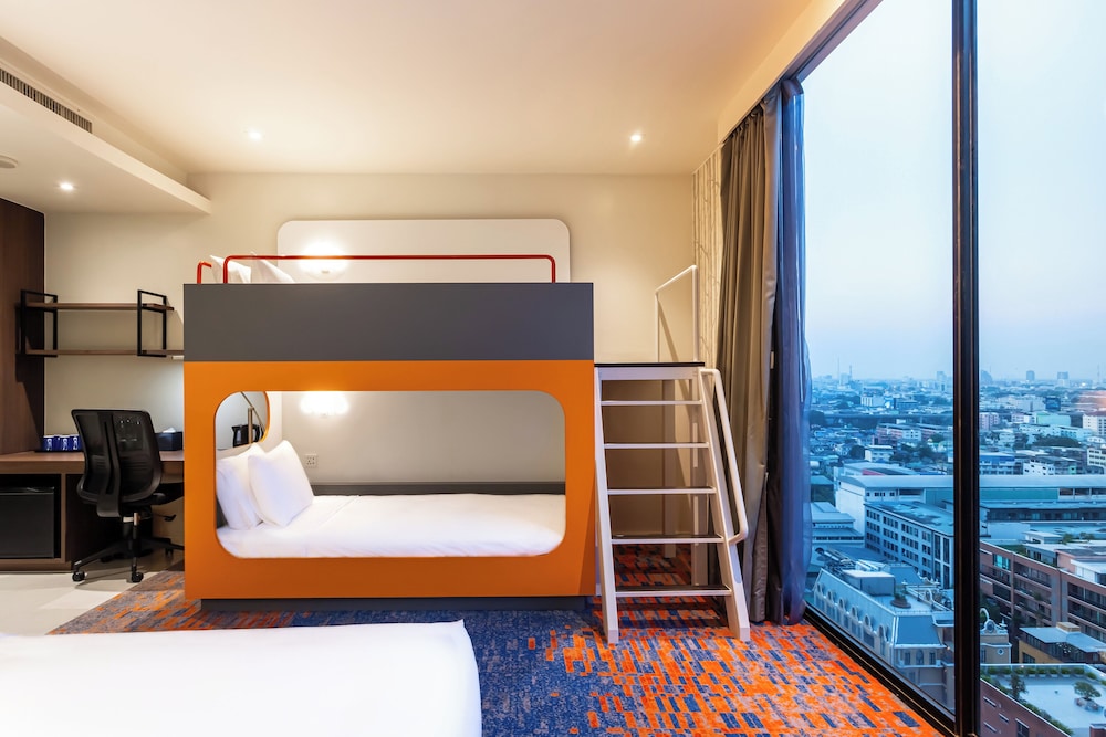Holiday Inn Express Bangkok Siam by IHG