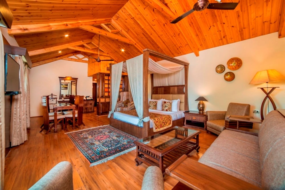 Lemon Tree Hotel, Srinagar