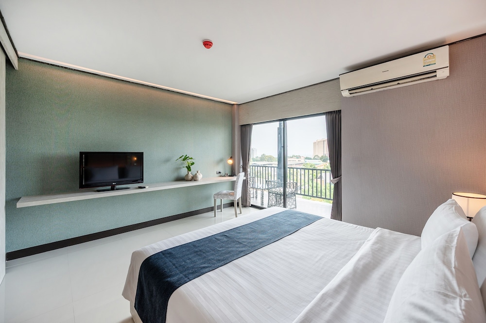 Manhattan Pattaya Hotel