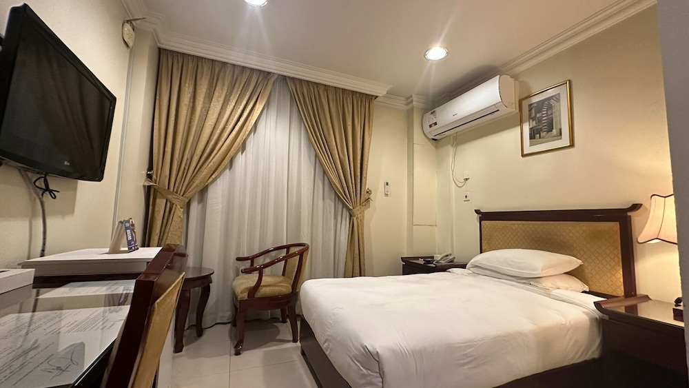 Al Muntazah Plaza Hotel and Apt