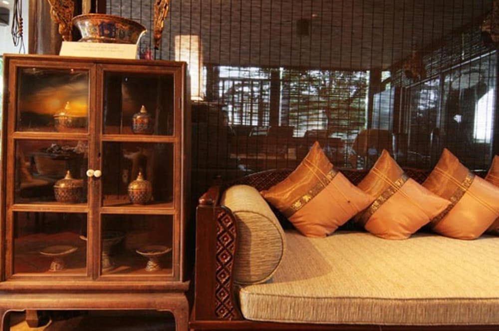 The Rose Hotel Bangkok