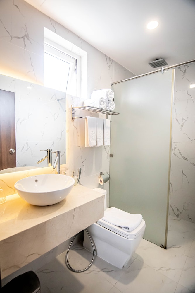 Gold Hotel Da Nang by Haviland