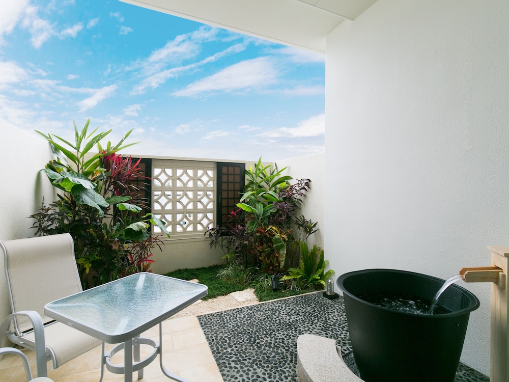 Sheraton OKINAWA SUNMARINA RESORT