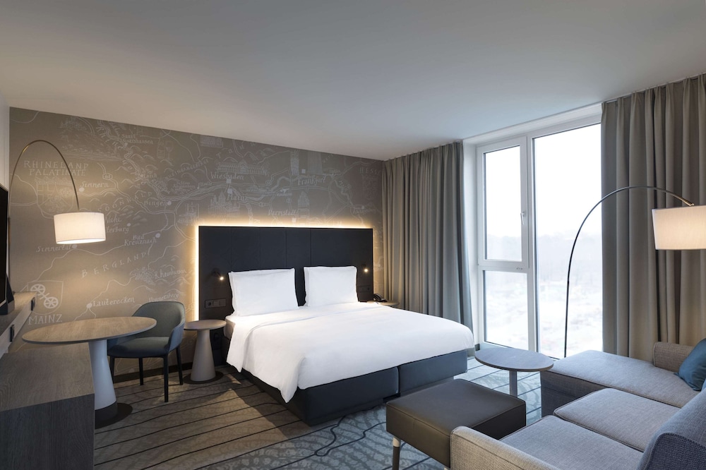 Hyatt Place Frankfurt Airport