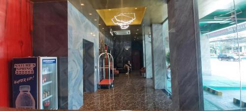 SEMPRE PREMIER INN MACTAN AIRPORT HOTEL