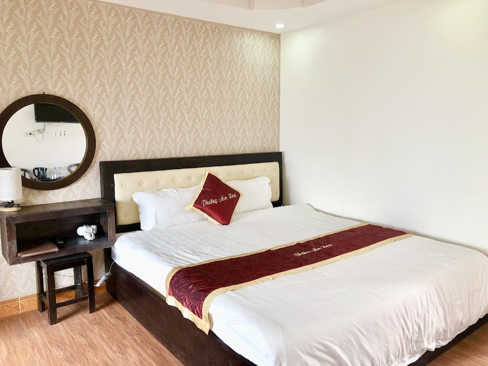 Phuong Nam Mountain View Hotel
