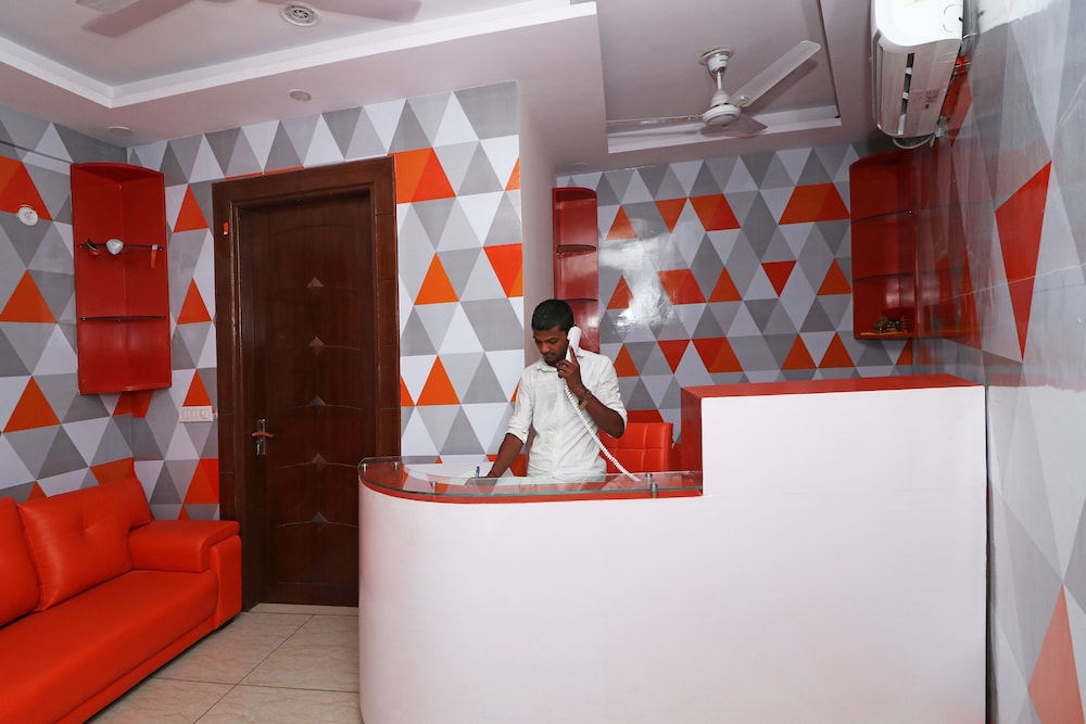 OYO 29362 Signature Residency