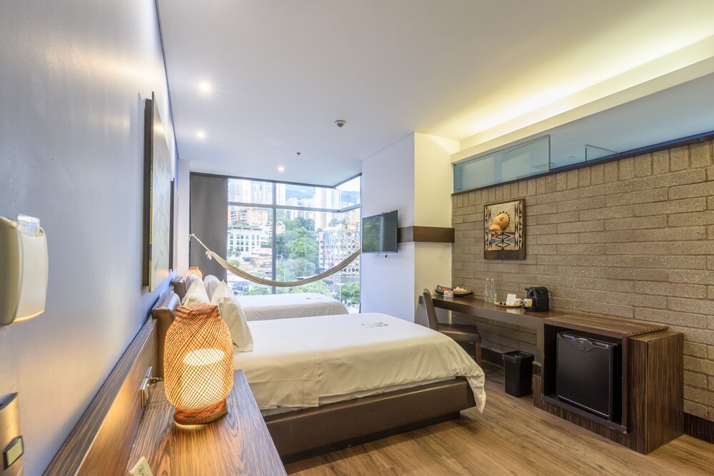 Diez Hotel Categoria Colombia