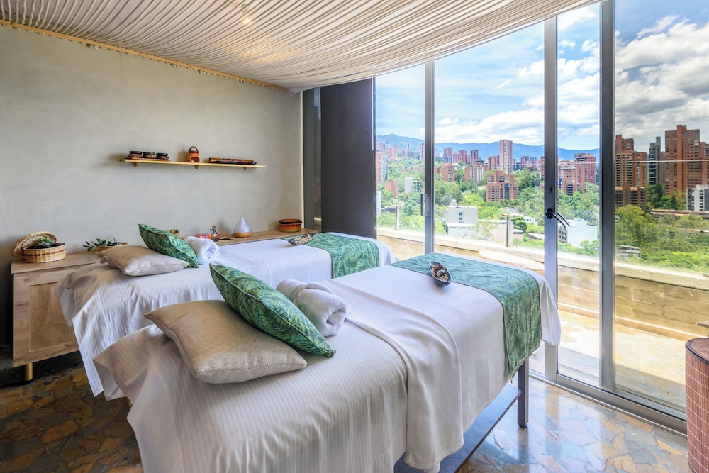 Diez Hotel Categoria Colombia