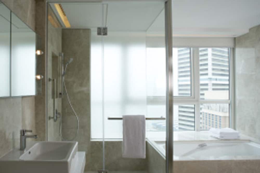 JEN Hong Kong by Shangri-La