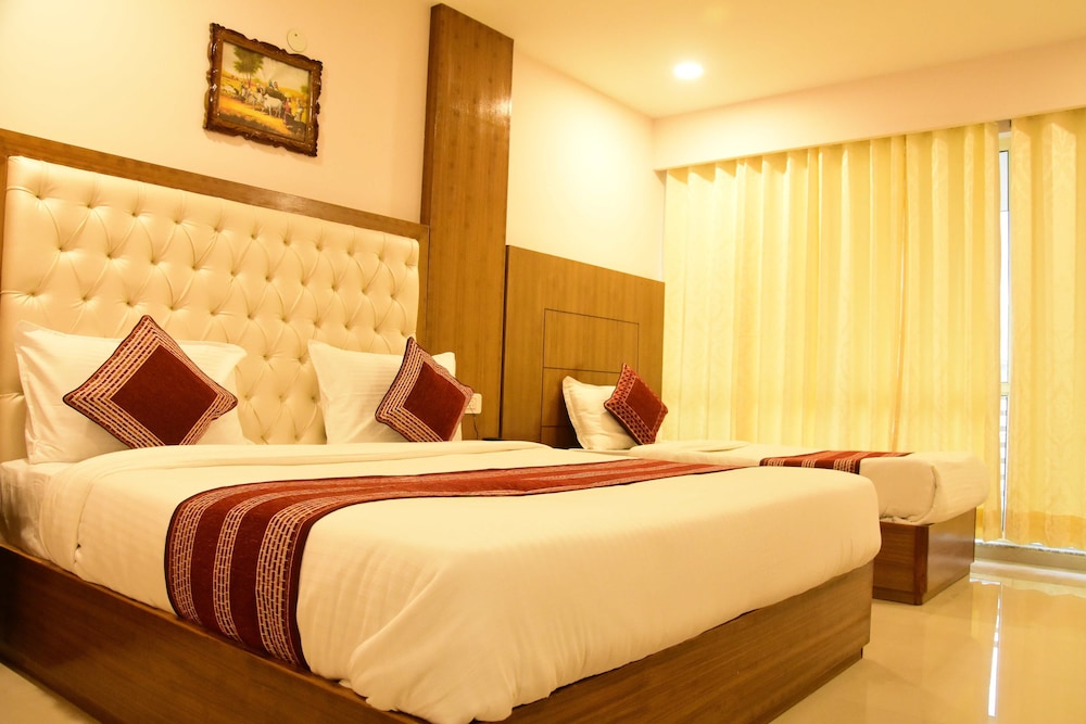 Hotel Rama Trident