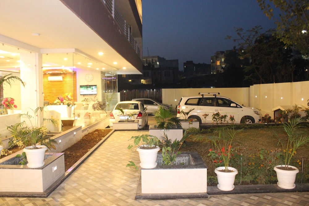 Hotel Rama Trident
