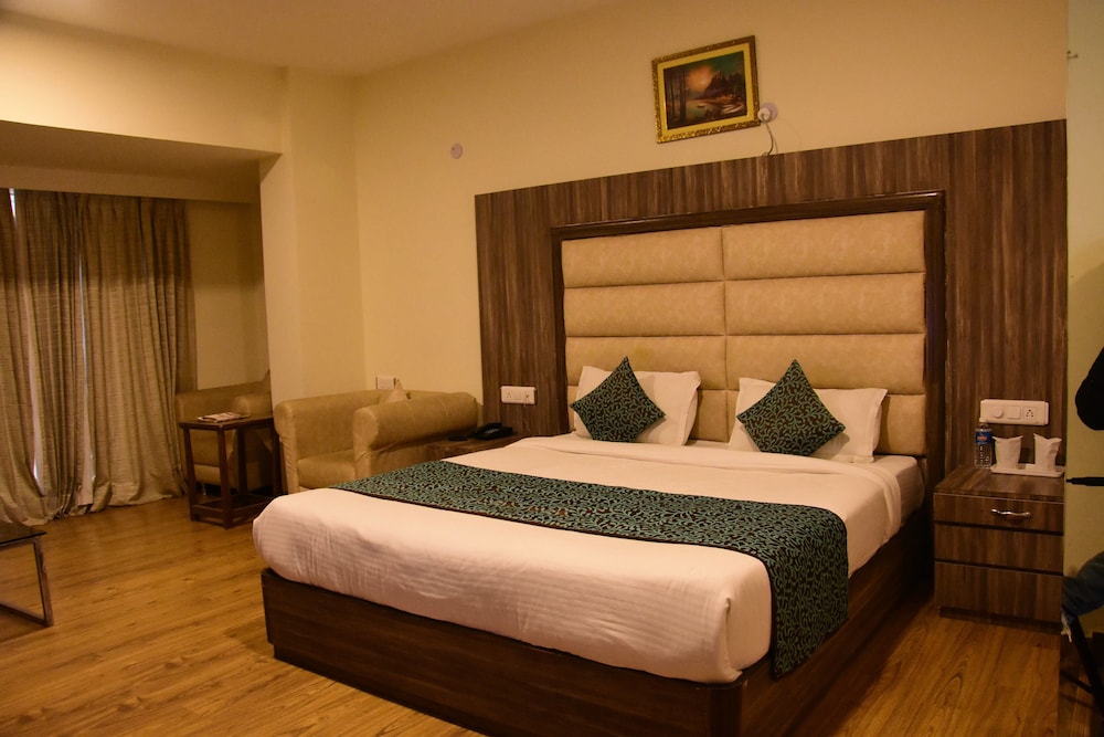 Hotel Rama Trident