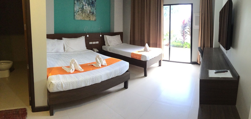 Cres Ebo Mansion Hotel and Bistro