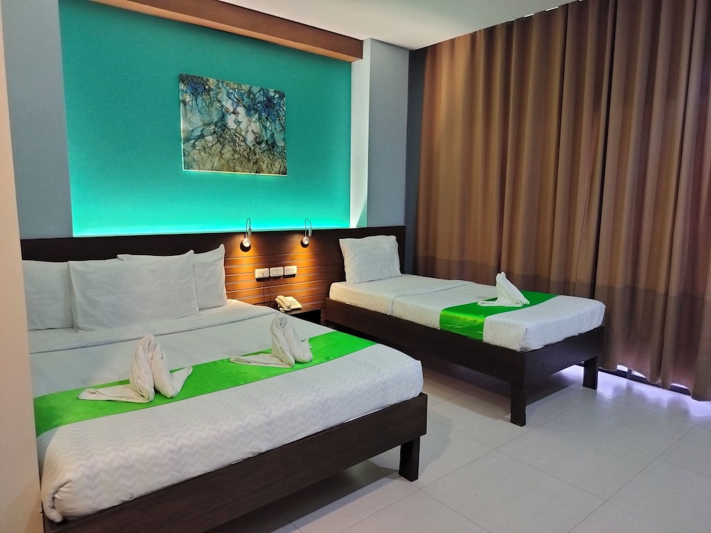 Cres Ebo Mansion Hotel and Bistro