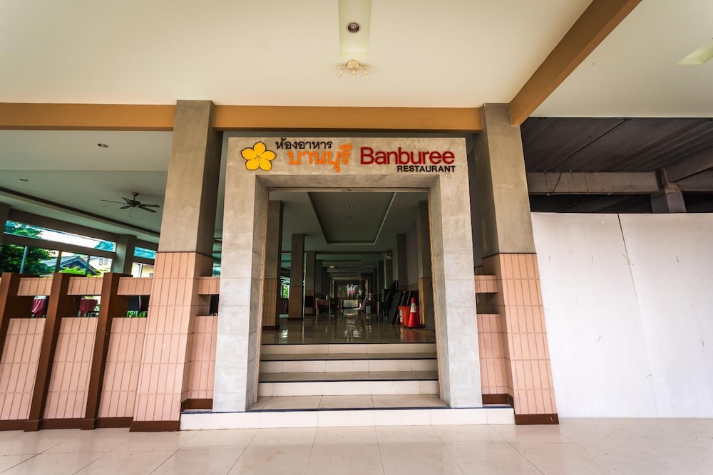 Sinkiat Buri Hotel