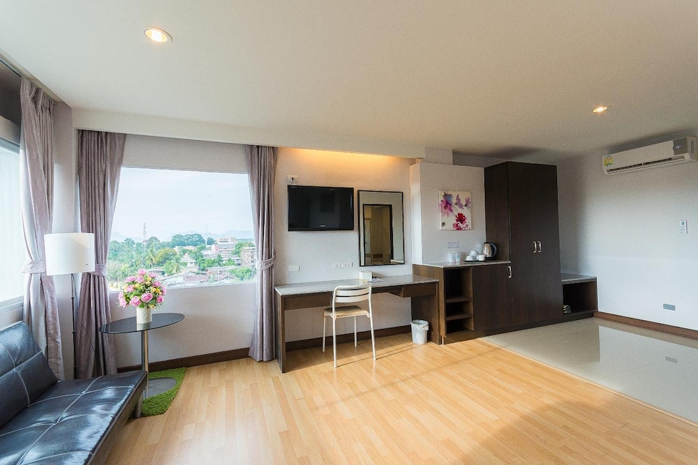Sinkiat Buri Hotel
