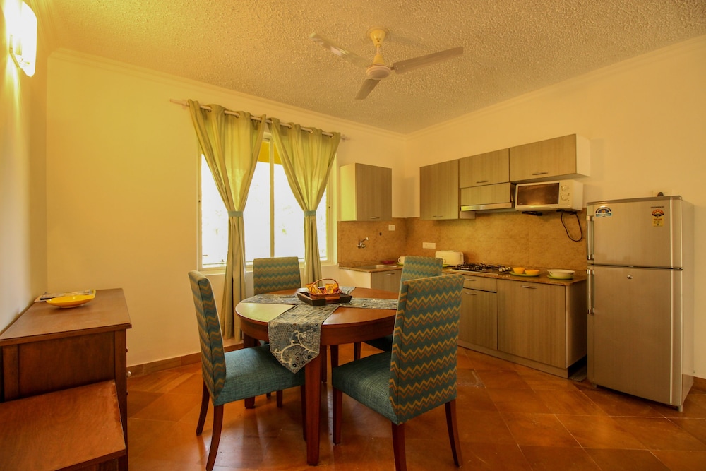 Oyo 9881 Home Pool View 2Bhk Varca Beach