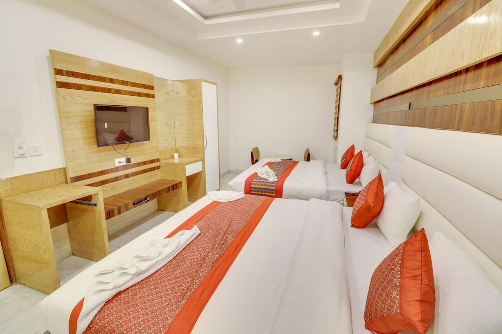 Hotel York Legacy @ New Delhi Railway Station