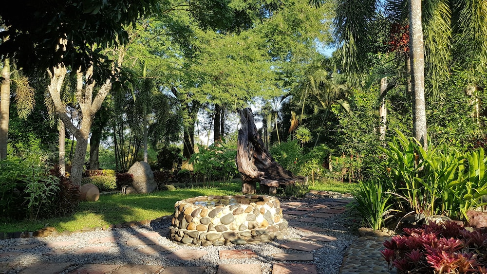 Baan Sakuna