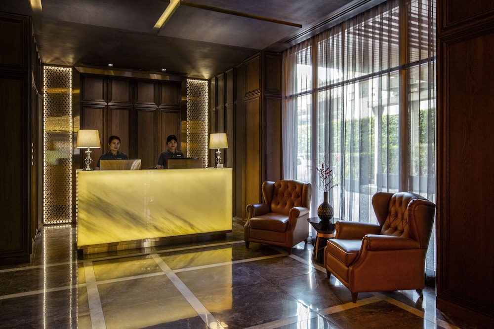 Novotel Suites Bangkok Sukhumvit 39 Hotel