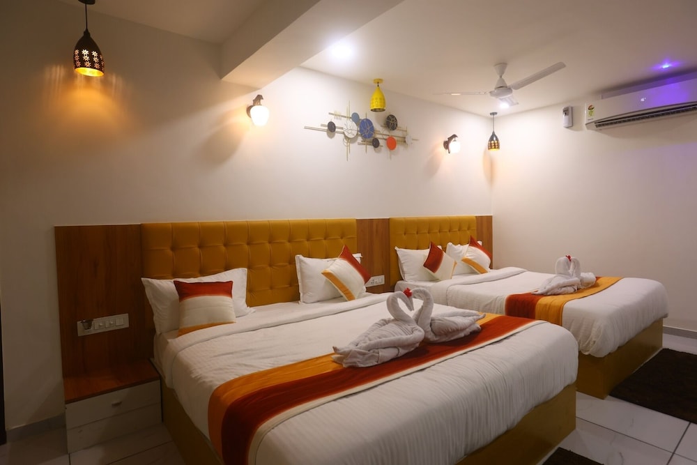 HOTEL RIVA PALACE