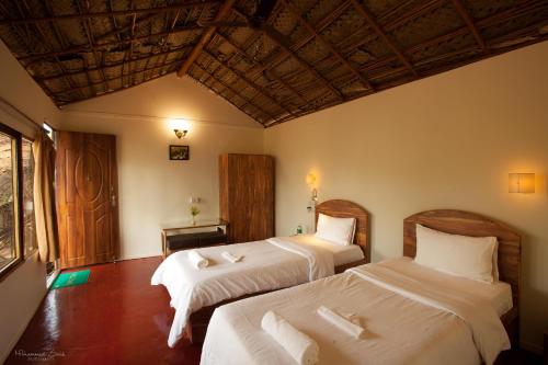 Ourem Palace Luxury Beach Huts