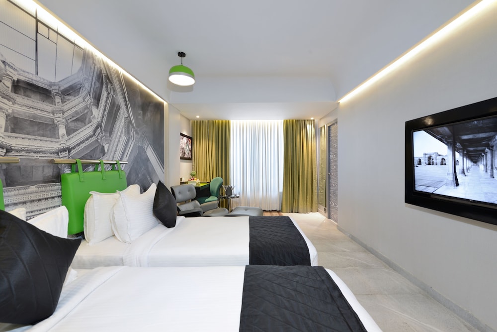Regenta Central Antarim