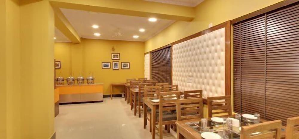 Atulya Hotel Marvilla Srinagar