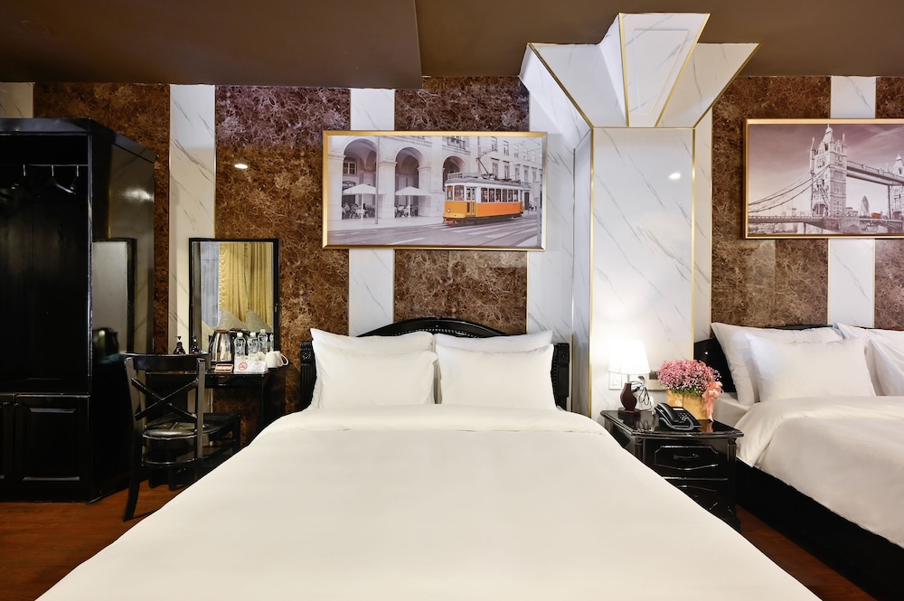 The Noble Swan Hotel New World