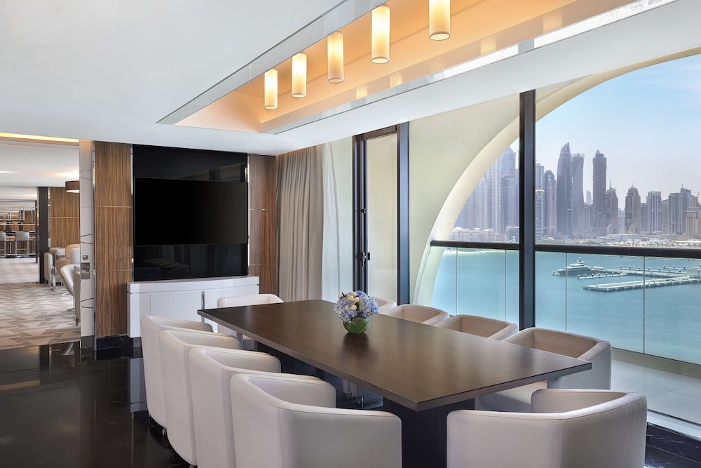 Hilton Dubai Palm Jumeirah