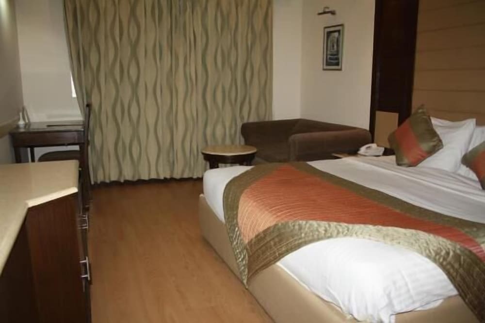 Madhuban Sarovar Portico Mussoorie