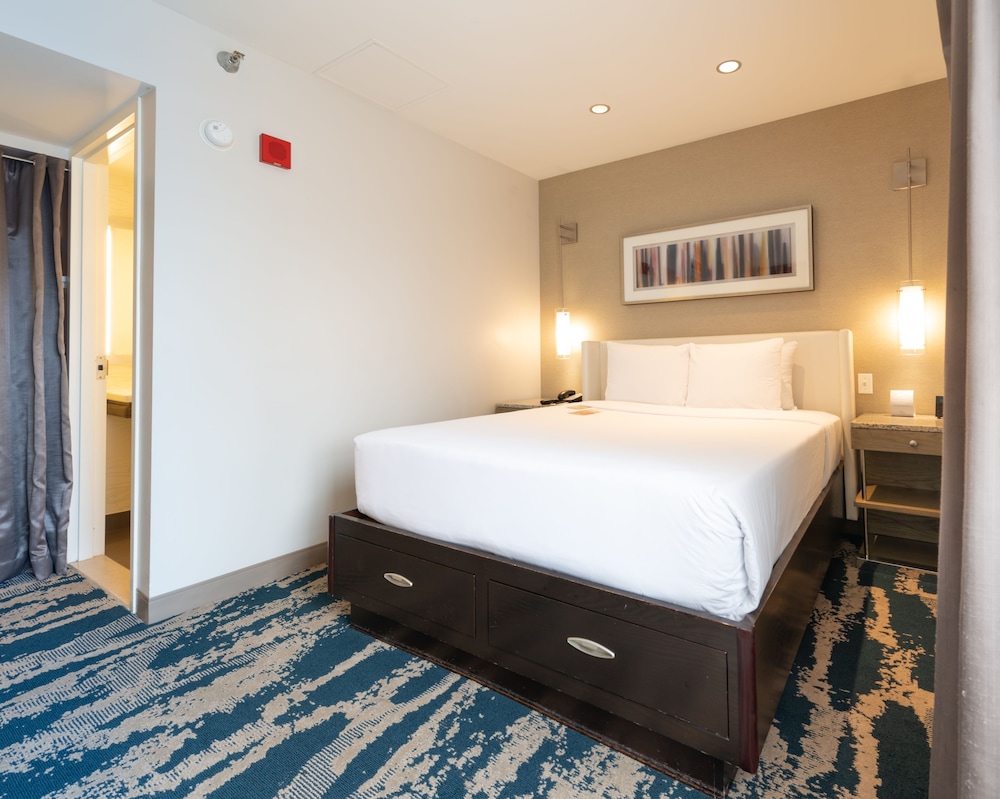 Hotel Felix River North/Magnificent Mile