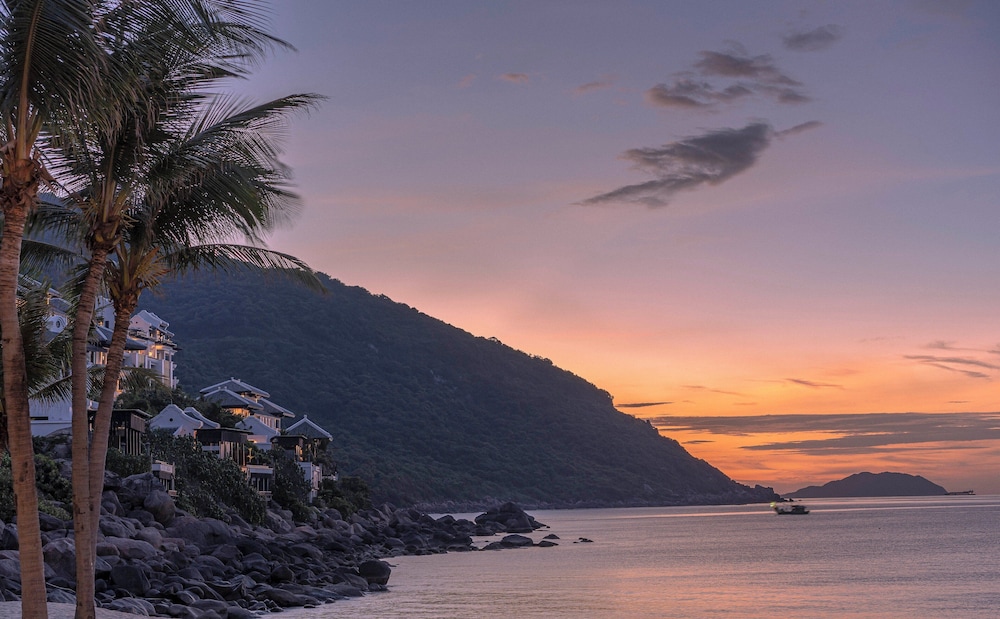 InterContinental Danang Sun Peninsula Resort
