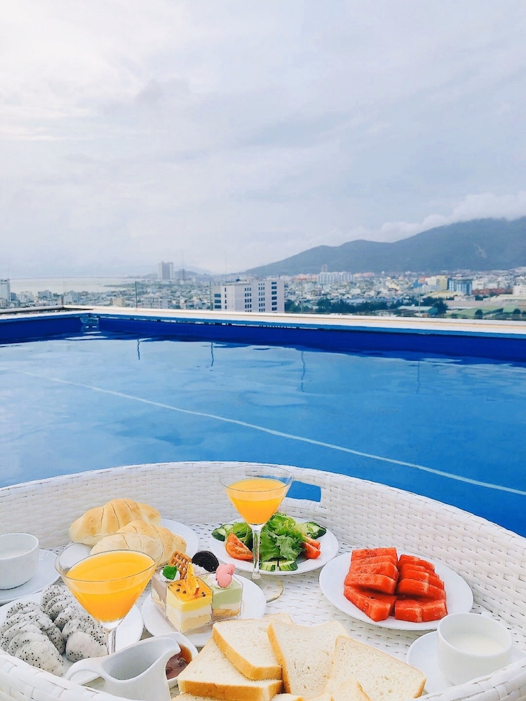 Nature Hotel Da Nang
