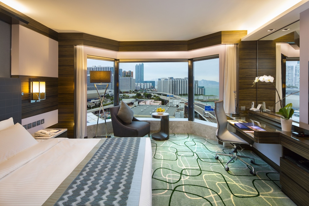 New World Millennium Hong Kong Hotel