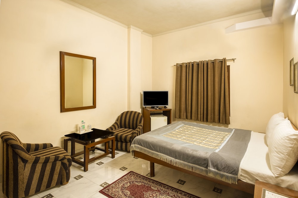 Airport Hotel Terminal 1 View