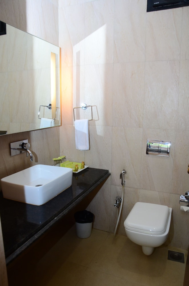 Upper Deck Resort - Stay and Relax at the Highest Peak Lonavala