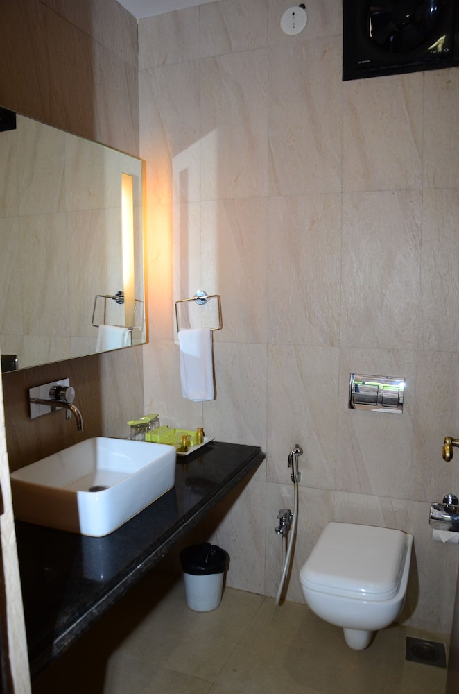 Upper Deck Resort - Stay and Relax at the Highest Peak Lonavala