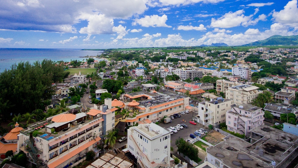 Aanari Hotel and Spa