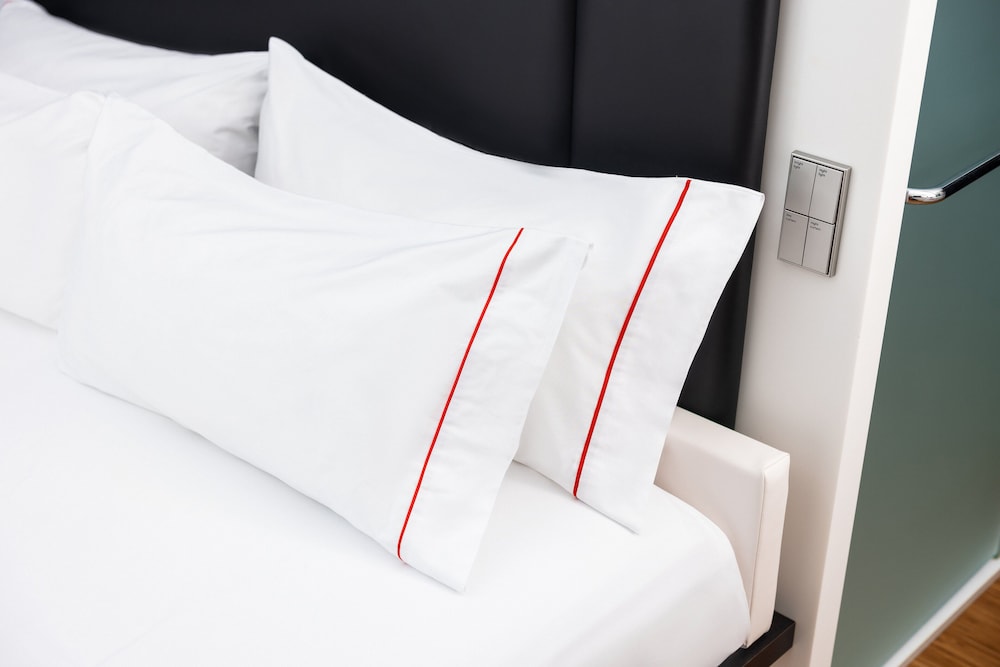 citizenM Schiphol Airport