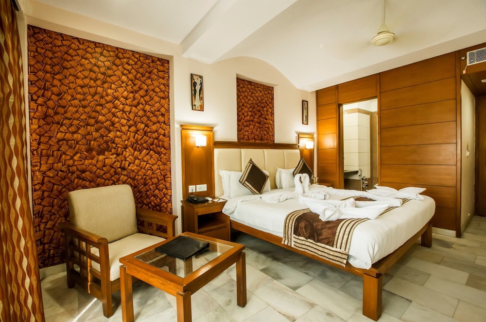 Hotel Golden Manor