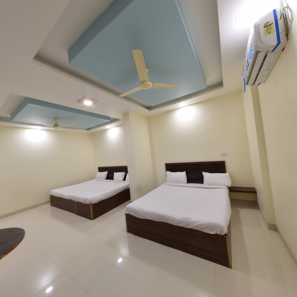 Hotel Radhika Inn Trimbakeshwar