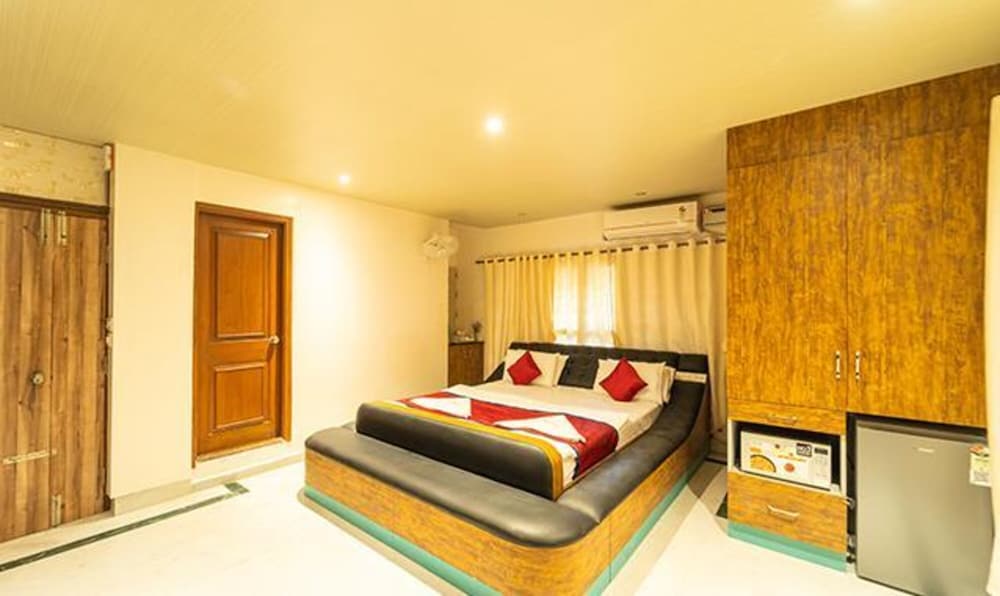 FabHotel Prime Seasons Suites HBR