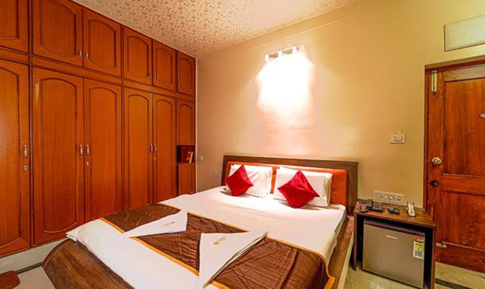 FabHotel Prime Seasons Suites HBR